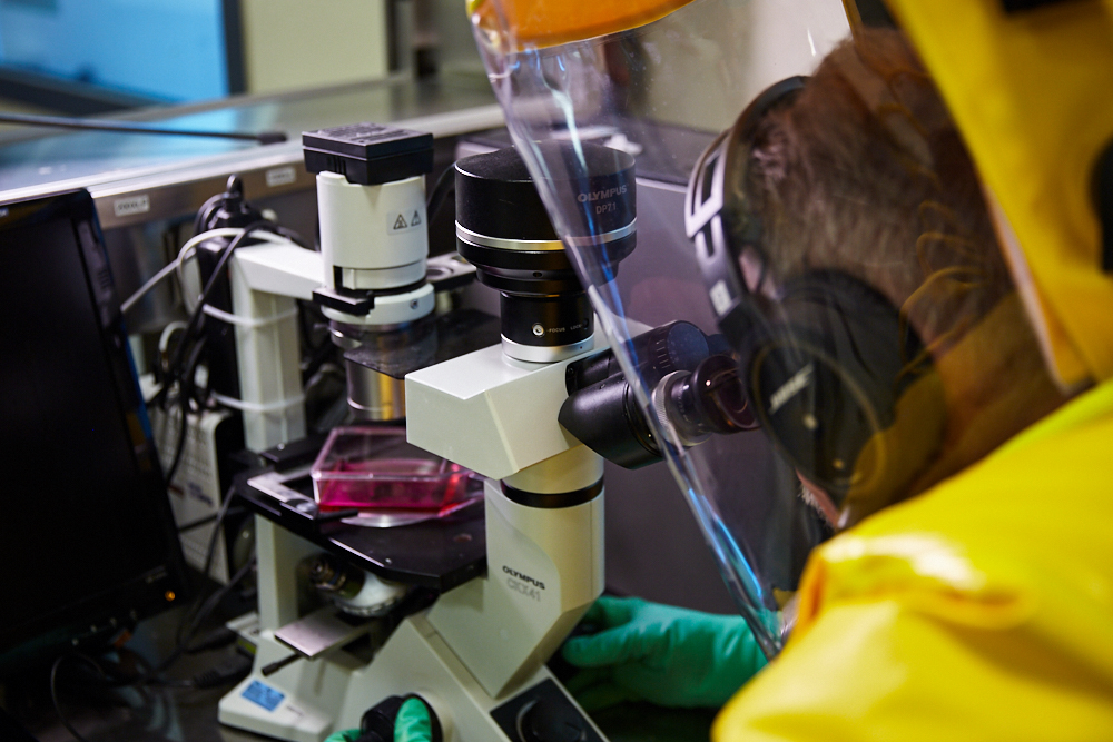 Responsive Ncfad L4 Man Micro Overshoulder(L) (Mobile 0 Breakpoint) Ncfad L4 Man Micro Overshoulder(L) (Desktop 0 Breakpoint) 